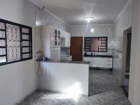 Alugar Casa / Padr&atilde;o em S&atilde;o Jos&eacute; do Rio Preto R$ 2.000,00 - Foto 4