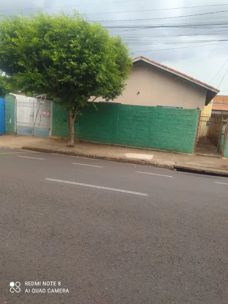 Alugar Casa / Padr&atilde;o em S&atilde;o Jos&eacute; do Rio Preto. apenas R$ 320.000,00