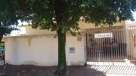 Alugar Casa / Padr&atilde;o em S&atilde;o Jos&eacute; do Rio Preto. apenas R$ 250.000,00