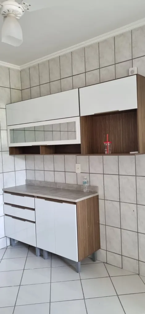 Alugar Apartamento / Padr&atilde;o em S&atilde;o Jos&eacute; do Rio Preto R$ 1.200,00 - Foto 4