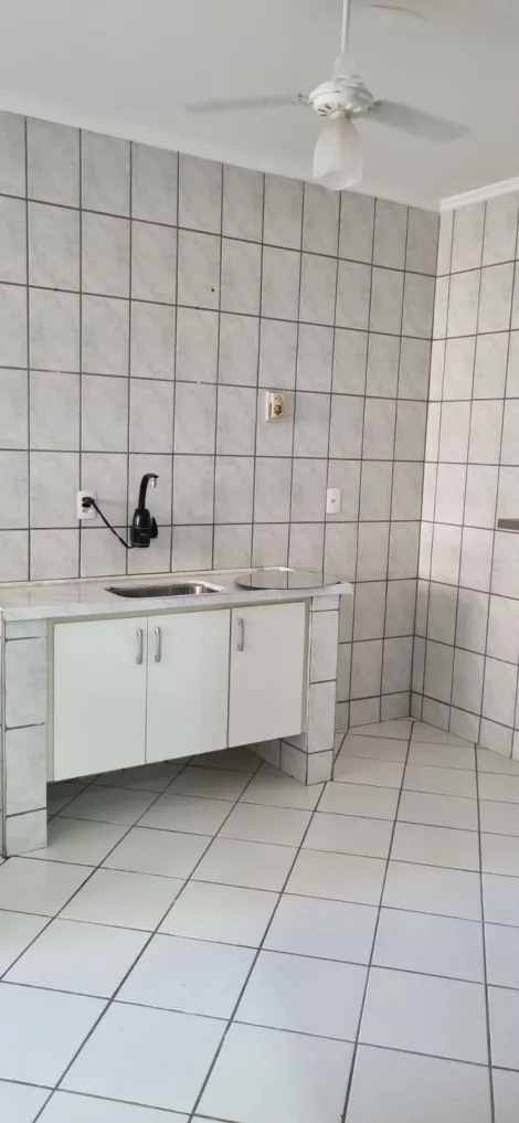 Alugar Apartamento / Padr&atilde;o em S&atilde;o Jos&eacute; do Rio Preto R$ 1.200,00 - Foto 10