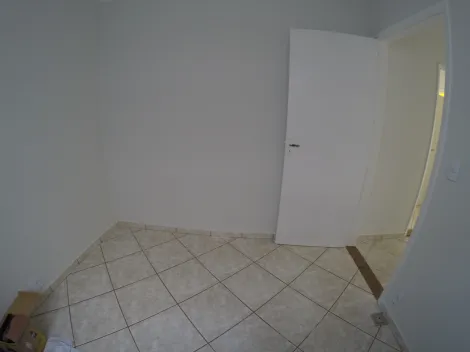Alugar Casa / Padr&atilde;o em S&atilde;o Jos&eacute; do Rio Preto R$ 2.800,00 - Foto 4