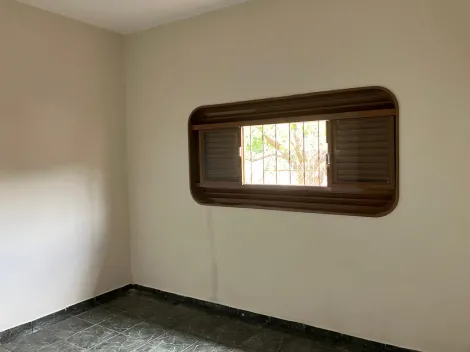 Alugar Casa / Padr&atilde;o em S&atilde;o Jos&eacute; do Rio Preto R$ 2.300,00 - Foto 4