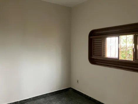 Alugar Casa / Padr&atilde;o em S&atilde;o Jos&eacute; do Rio Preto R$ 2.300,00 - Foto 3