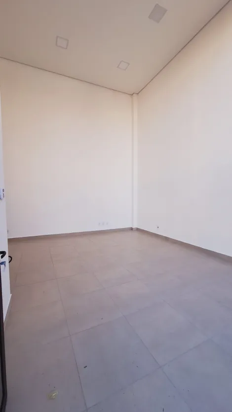 Alugar Comercial / Sala em S&atilde;o Jos&eacute; do Rio Preto R$ 2.150,00 - Foto 4