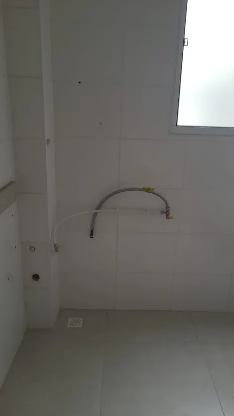 Alugar Apartamento / Padr&atilde;o em S&atilde;o Jos&eacute; do Rio Preto R$ 1.000,00 - Foto 8