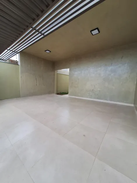 Alugar Casa / Padr&atilde;o em S&atilde;o Jos&eacute; do Rio Preto. apenas R$ 680.000,00