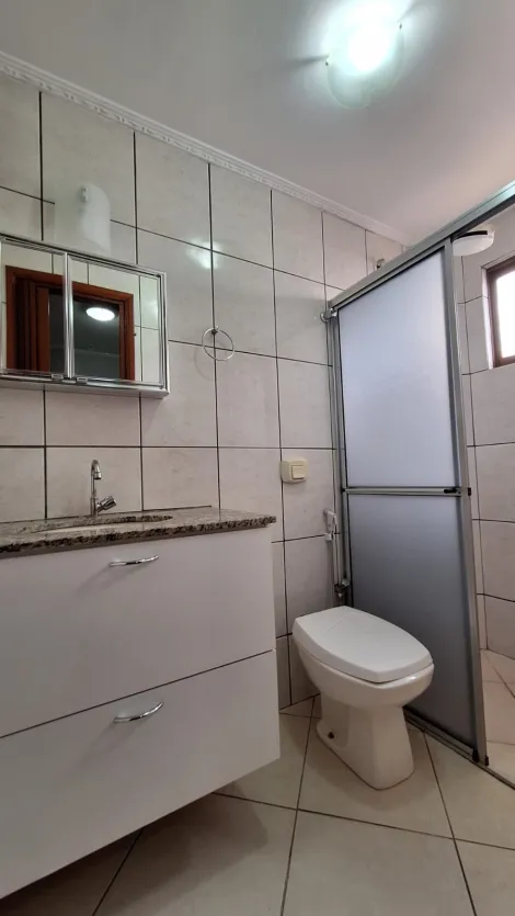 Alugar Apartamento / Padr&atilde;o em S&atilde;o Jos&eacute; do Rio Preto R$ 1.600,00 - Foto 13