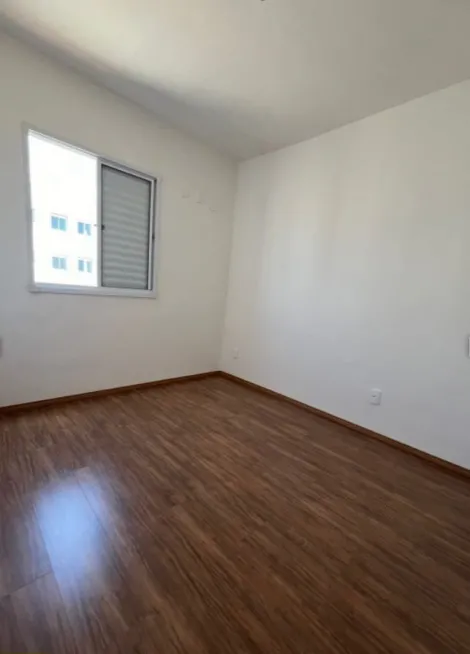 Alugar Apartamento / Padr&atilde;o em S&atilde;o Jos&eacute; do Rio Preto R$ 850,00 - Foto 4