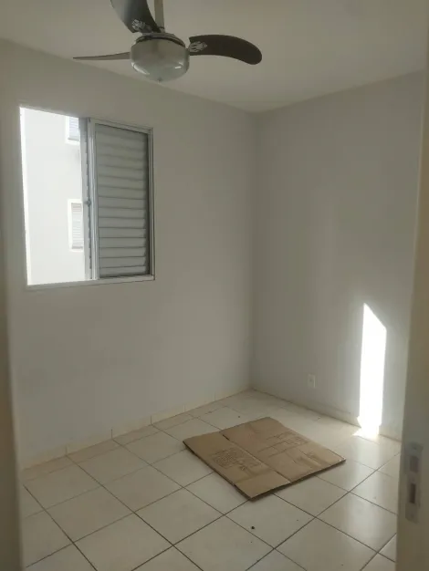 Alugar Apartamento / Padr&atilde;o em S&atilde;o Jos&eacute; do Rio Preto R$ 900,00 - Foto 6