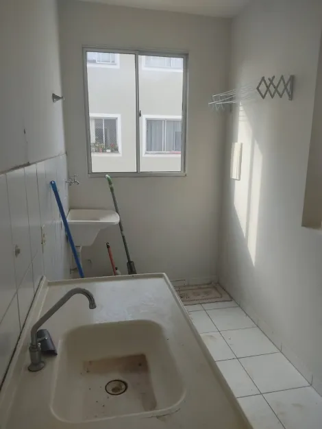 Alugar Apartamento / Padr&atilde;o em S&atilde;o Jos&eacute; do Rio Preto R$ 900,00 - Foto 7