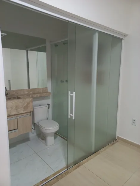Alugar Casa / Padr&atilde;o em S&atilde;o Jos&eacute; do Rio Preto R$ 1.300,00 - Foto 8
