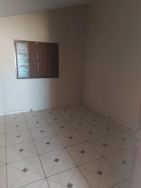 Alugar Casa / Padr&atilde;o em Uchoa R$ 780,00 - Foto 2