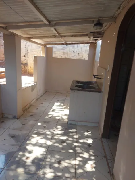 Alugar Casa / Padr&atilde;o em Uchoa R$ 780,00 - Foto 9