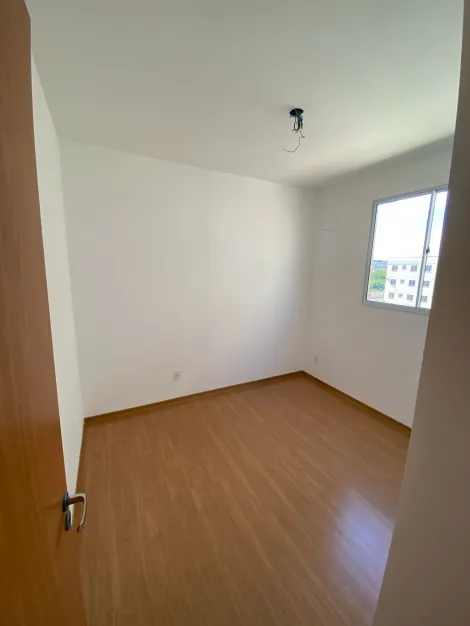 Alugar Apartamento / Padr&atilde;o em S&atilde;o Jos&eacute; do Rio Preto R$ 900,00 - Foto 8