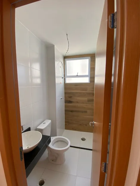 Alugar Apartamento / Padr&atilde;o em S&atilde;o Jos&eacute; do Rio Preto R$ 900,00 - Foto 9