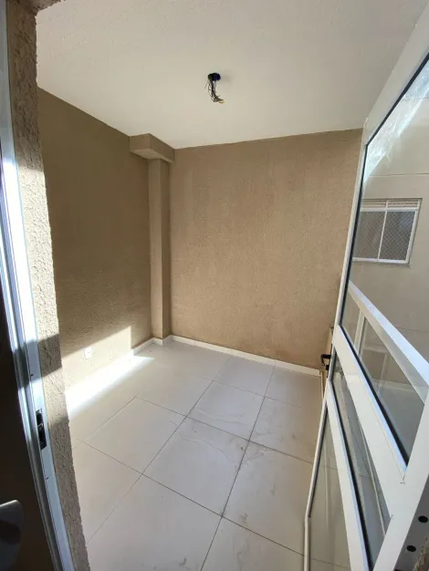 Alugar Apartamento / Padr&atilde;o em S&atilde;o Jos&eacute; do Rio Preto R$ 900,00 - Foto 13