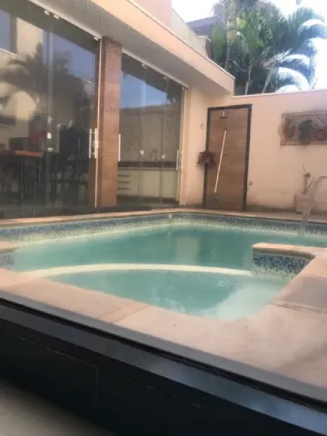 Casa / Condom&iacute;nio em S&atilde;o Jos&eacute; do Rio Preto 