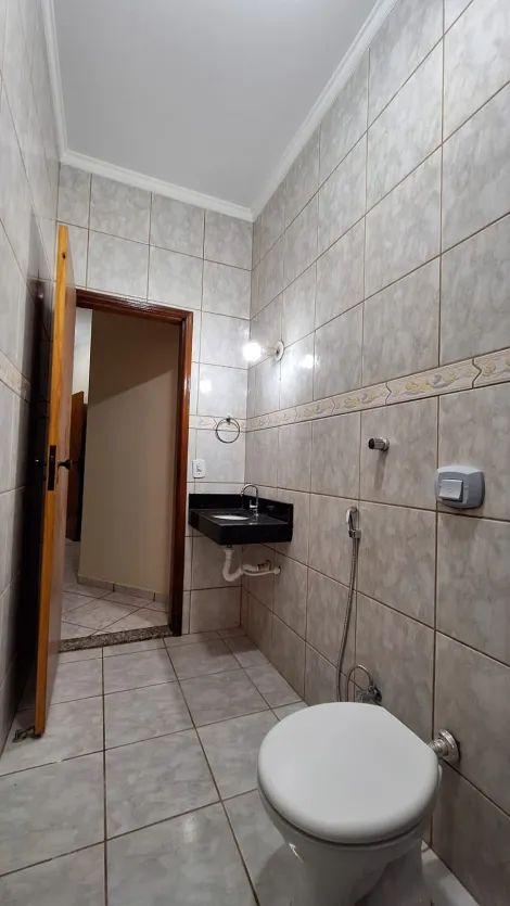 Alugar Casa / Padr&atilde;o em S&atilde;o Jos&eacute; do Rio Preto R$ 2.000,00 - Foto 5