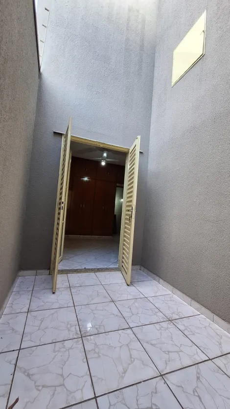 Alugar Casa / Padr&atilde;o em S&atilde;o Jos&eacute; do Rio Preto R$ 2.000,00 - Foto 12