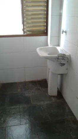 Alugar Apartamento / Padr&atilde;o em S&atilde;o Jos&eacute; do Rio Preto R$ 750,00 - Foto 15