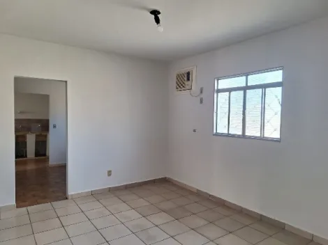 Alugar Casa / Padr&atilde;o em S&atilde;o Jos&eacute; do Rio Preto R$ 1.400,00 - Foto 5
