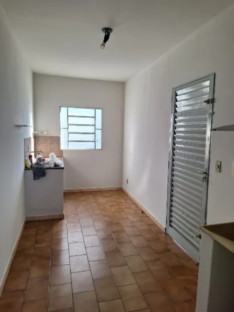 Alugar Casa / Padr&atilde;o em S&atilde;o Jos&eacute; do Rio Preto R$ 1.400,00 - Foto 6