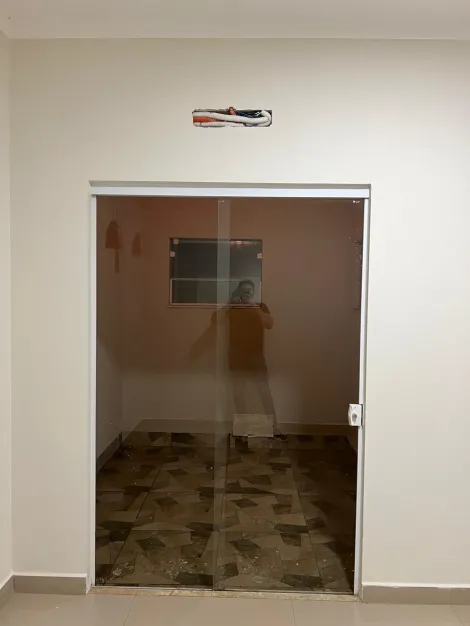 Alugar Casa / Padr&atilde;o em S&atilde;o Jos&eacute; do Rio Preto R$ 1.800,00 - Foto 9
