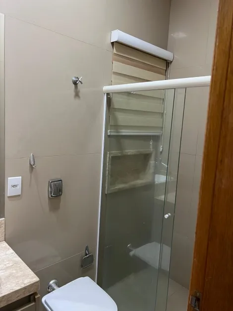 Alugar Casa / Padr&atilde;o em S&atilde;o Jos&eacute; do Rio Preto R$ 1.800,00 - Foto 25