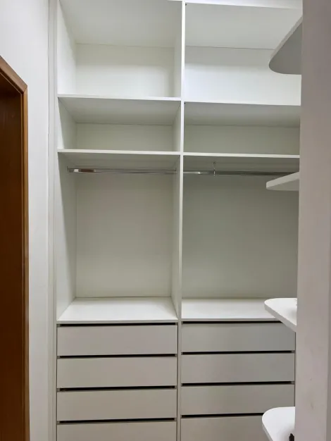 Alugar Casa / Padr&atilde;o em S&atilde;o Jos&eacute; do Rio Preto R$ 1.800,00 - Foto 15