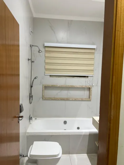 Alugar Casa / Padr&atilde;o em S&atilde;o Jos&eacute; do Rio Preto R$ 1.800,00 - Foto 18