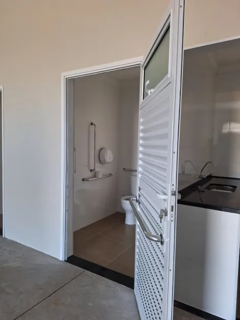 Alugar Comercial / Sal&atilde;o em S&atilde;o Jos&eacute; do Rio Preto R$ 4.000,00 - Foto 4