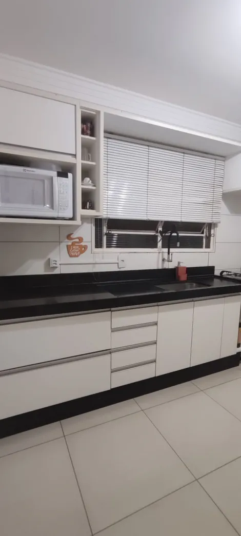 Alugar Apartamento / Padr&atilde;o em S&atilde;o Jos&eacute; do Rio Preto R$ 1.400,00 - Foto 5