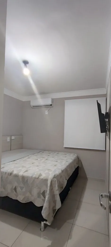 Alugar Apartamento / Padr&atilde;o em S&atilde;o Jos&eacute; do Rio Preto R$ 1.400,00 - Foto 17