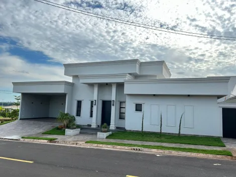 Casa / Condom&iacute;nio em Mirassol 