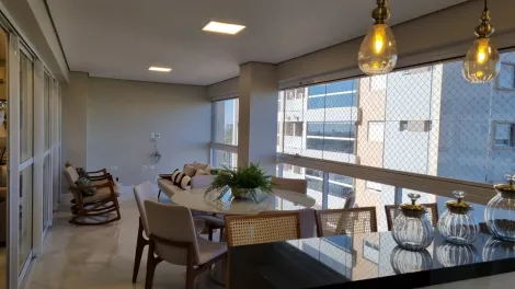 Apartamento / Padr&atilde;o em S&atilde;o Jos&eacute; do Rio Preto 