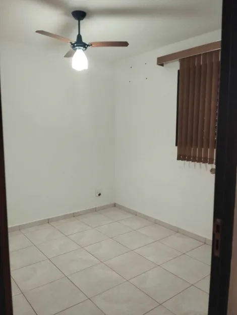 Alugar Apartamento / Padr&atilde;o em S&atilde;o Jos&eacute; do Rio Preto R$ 800,00 - Foto 6