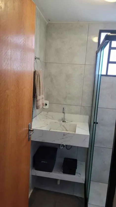 Alugar Apartamento / Padr&atilde;o em S&atilde;o Jos&eacute; do Rio Preto R$ 800,00 - Foto 8