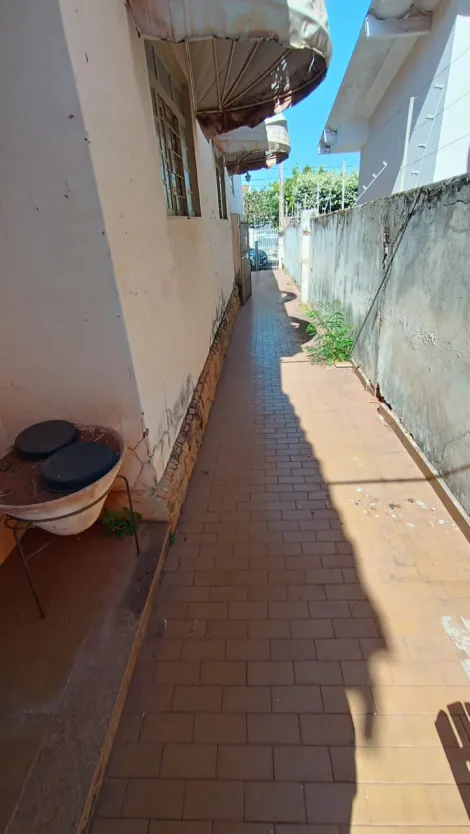 Alugar Casa / Padr&atilde;o em S&atilde;o Jos&eacute; do Rio Preto R$ 2.500,00 - Foto 3