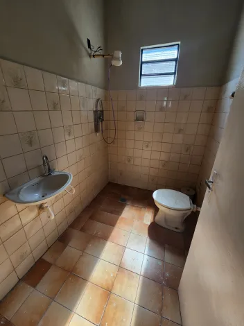 Alugar Casa / Padr&atilde;o em S&atilde;o Jos&eacute; do Rio Preto R$ 1.200,00 - Foto 2
