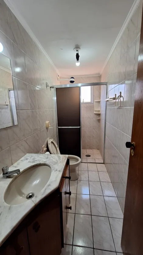 Alugar Apartamento / Padr&atilde;o em S&atilde;o Jos&eacute; do Rio Preto R$ 1.200,00 - Foto 9