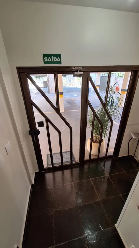 Alugar Apartamento / Padr&atilde;o em S&atilde;o Jos&eacute; do Rio Preto R$ 1.200,00 - Foto 18
