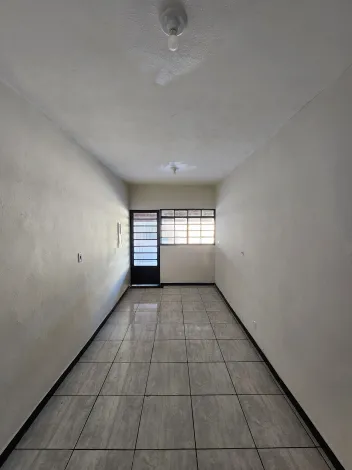 Alugar Casa / Padr&atilde;o em S&atilde;o Jos&eacute; do Rio Preto R$ 1.400,00 - Foto 2