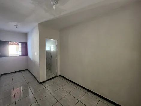 Alugar Casa / Padr&atilde;o em S&atilde;o Jos&eacute; do Rio Preto R$ 1.400,00 - Foto 4