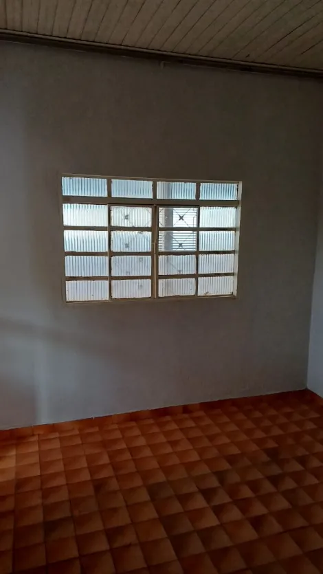 Comprar Casa / Padr&atilde;o em Mirassol R$ 240.000,00 - Foto 2