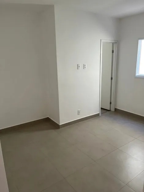Alugar Casa / Condom&iacute;nio em Bady Bassitt R$ 2.500,00 - Foto 6