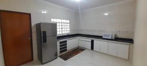 Casa / Padr&atilde;o em Mirassol 