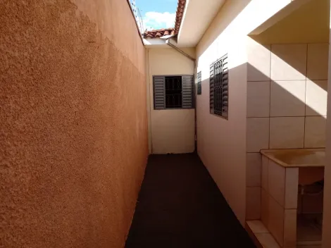 Alugar Casa / Padr&atilde;o em S&atilde;o Jos&eacute; do Rio Preto R$ 1.500,00 - Foto 2