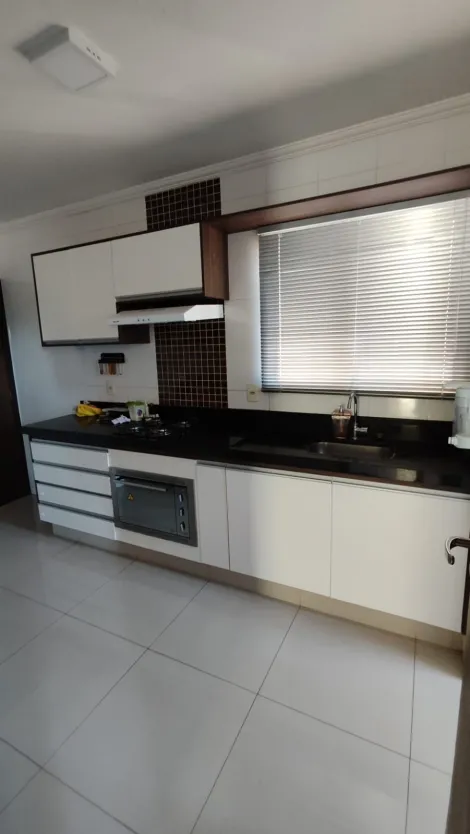 Alugar Apartamento / Padr&atilde;o em S&atilde;o Jos&eacute; do Rio Preto. apenas R$ 2.300,00