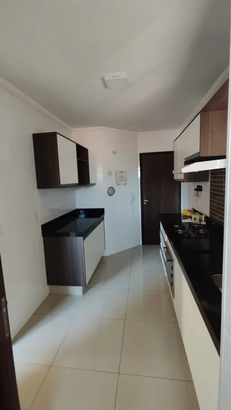 Alugar Apartamento / Padr&atilde;o em S&atilde;o Jos&eacute; do Rio Preto R$ 2.300,00 - Foto 3
